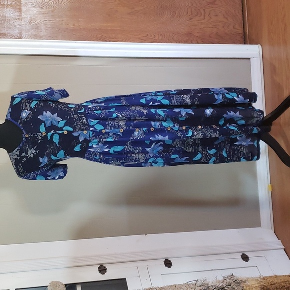 Mix Nouveau Dresses & Skirts - Maxi Dress Black & Blue Floral Size PM